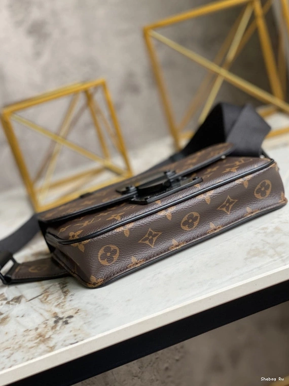 LOCK LOUIS BAG SLING VUITTON S 0729